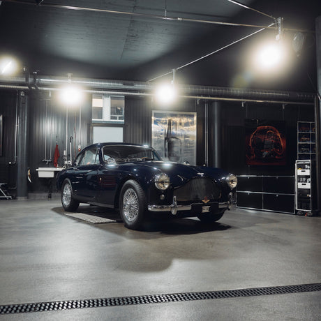 Oldtimer-Lackpflege: Kunstharzlack, Nitrocelluloselack und historische Oberflächen richtig behandeln