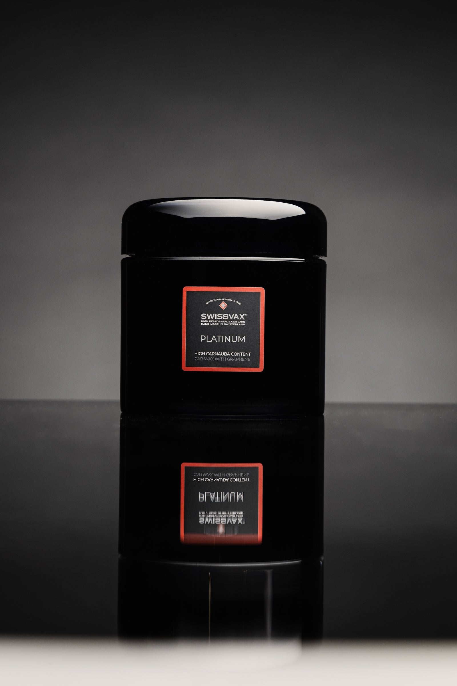 Platinum 60% Carnauba + Graphene – Next-Level Protection